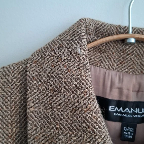 Emanuel Ungaro Vintage Tan Tweed/Wool Single-breasted Overcoat (Size 8; EU 42) - Picture 12 of 12